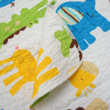 Load image into Gallery viewer, Lion Elephant Animals Baby Toddler Quilt Coverlet